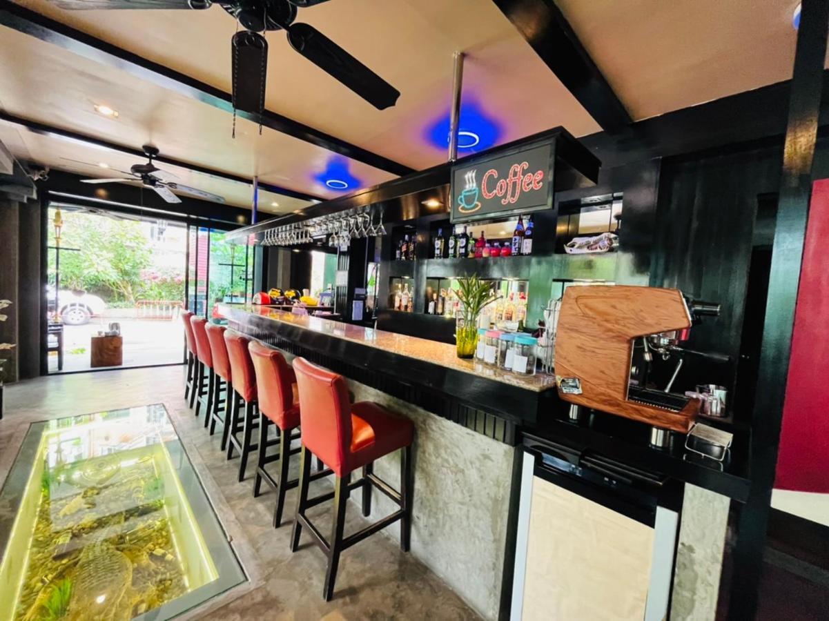 Отель Baipho Lifestyle Patong Экстерьер фото