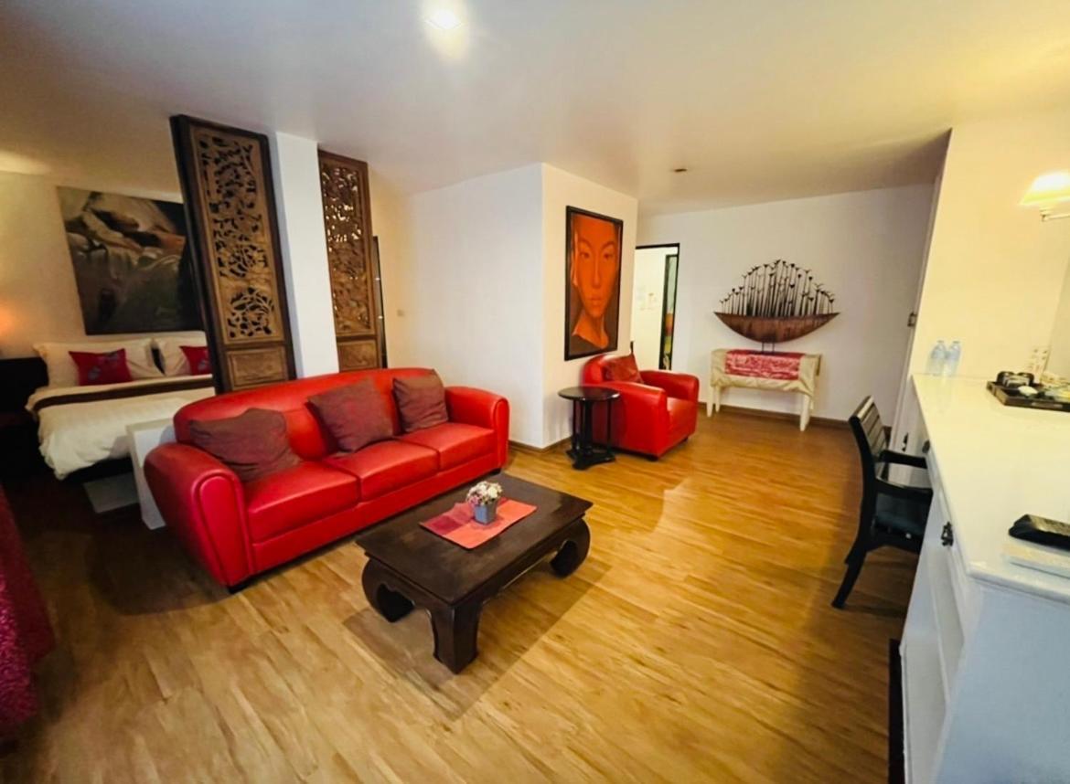 Отель Baipho Lifestyle Patong Экстерьер фото