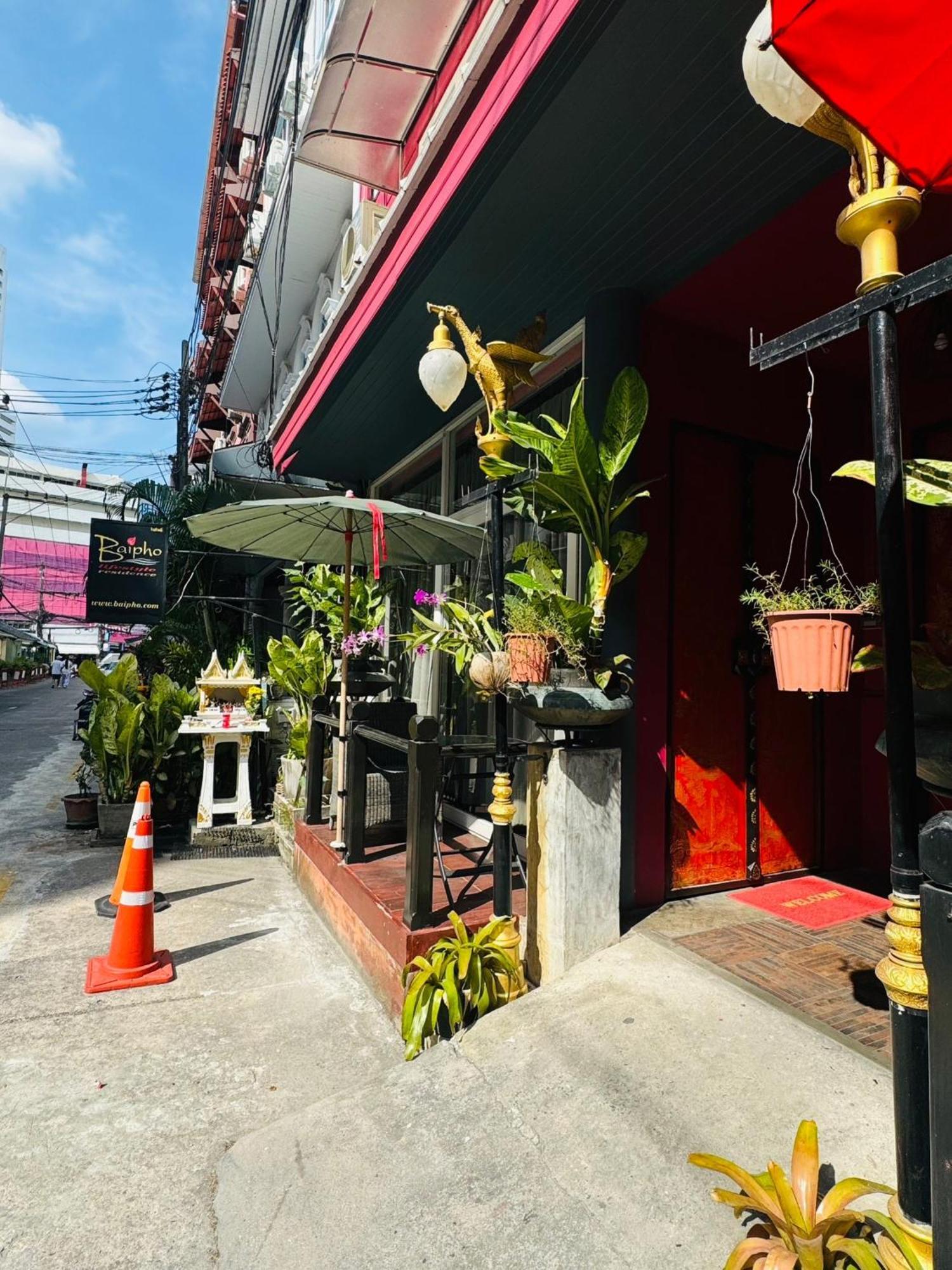 Отель Baipho Lifestyle Patong Экстерьер фото