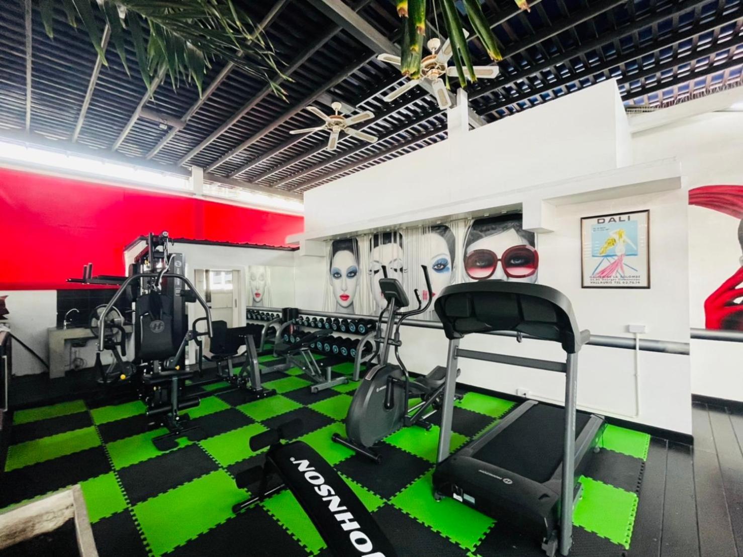 Отель Baipho Lifestyle Patong Экстерьер фото