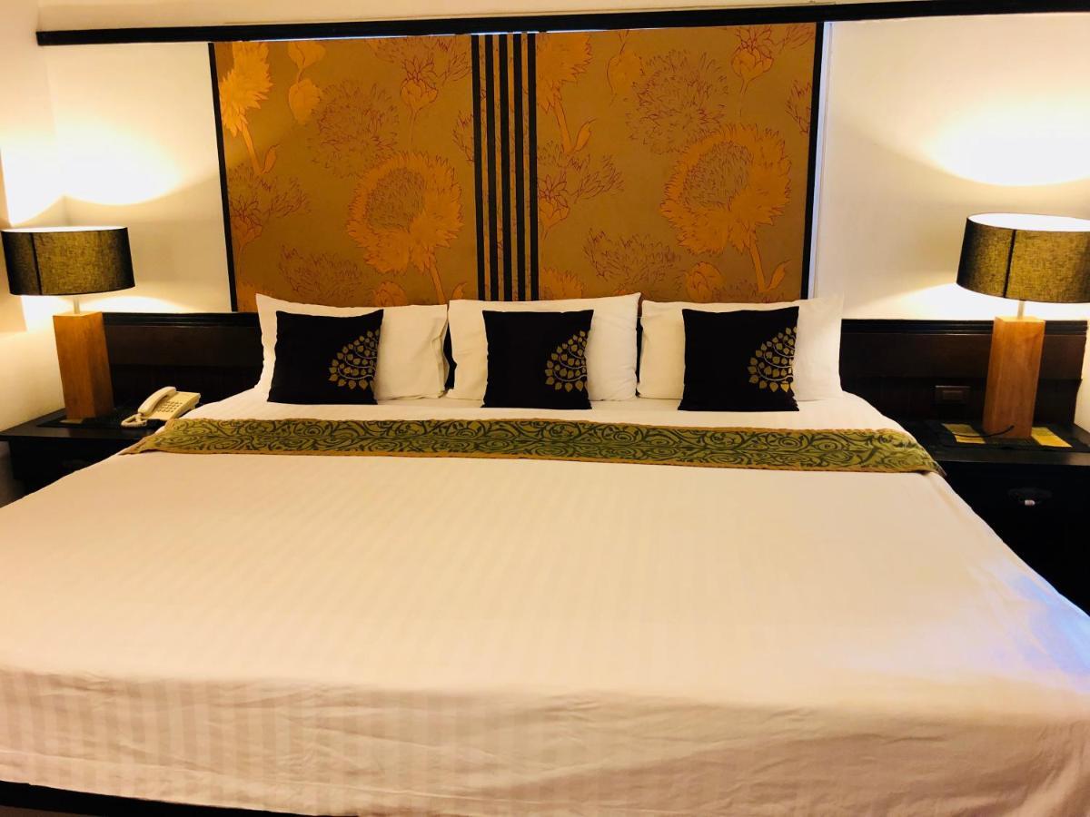 Отель Baipho Lifestyle Patong Экстерьер фото